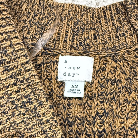 Two Sweaters - Picture 5 of 7